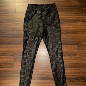 Lysse Black Textured Leggings